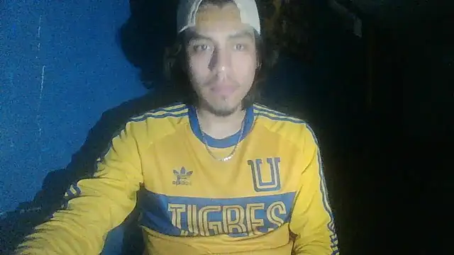 AlexAlejandro13 online show from October 16, 8:48 am