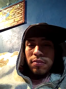 AlexAlejandro13 online show from February 10, 5:22 am