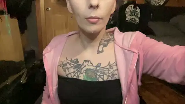 Snapshot of TeenyDoll chatting on October 9, 2:09 am TeenyDoll online show from October 9, 2:09 am