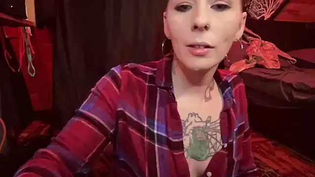 Snapshot of TeenyDoll chatting on October 25, 2:30 am TeenyDoll online show from October 25, 2:30 am