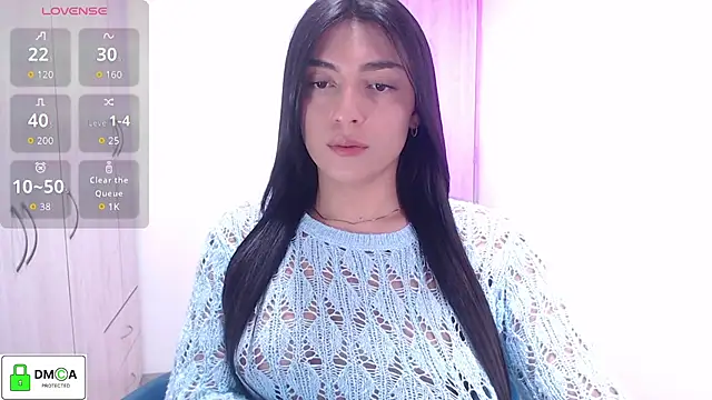 EricaVanderhill online show from November 12, 6:30 pm