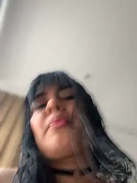 Roxxannne online show from March 15, 6:21 pm