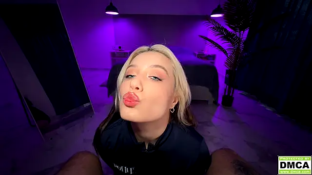 Snapshot of _blowjob_queen chatting on September 30, 11:10 pm  blowjob queen online show from September 30, 11:10 pm
