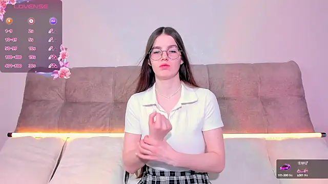 Snapshot of AriellaTesk chatting on September 11, 2:11 am AriellaTesk online show from September 11, 2:11 am