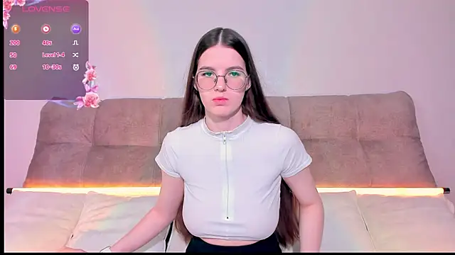 Snapshot of AriellaTesk chatting on September 26, 3:21 am AriellaTesk online show from September 26, 3:21 am