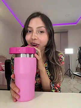 Snapshot of Sensualtease chatting on November 20, 11:15 pm Sensualtease online show from November 20, 11:15 pm