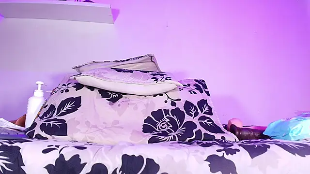 sofi decker online show from January 22, 3:20 am