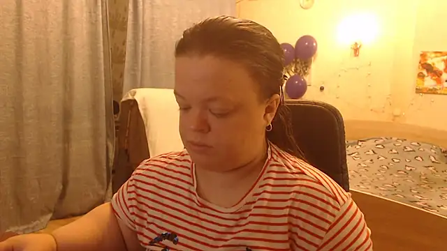 Janiffer MiMi online show from December 28, 5:46 pm