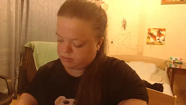 Janiffer MiMi online show from March 13, 4:23 pm