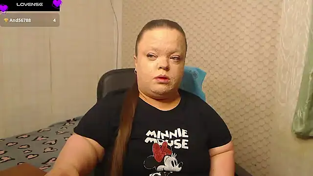 Janiffer MiMi online show from April 15, 4:47 pm