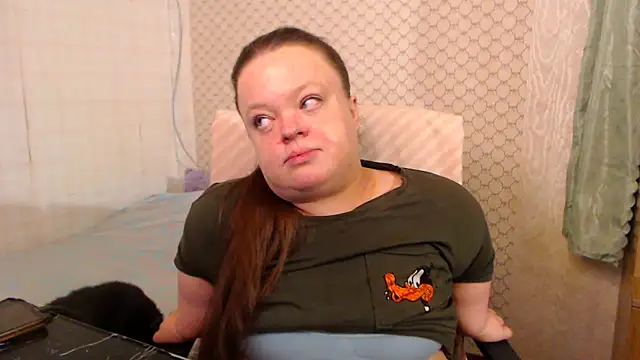 Snapshot of Janiffer_MiMi chatting on June 19, 9:29 pm Janiffer MiMi online show from June 19, 9:29 pm