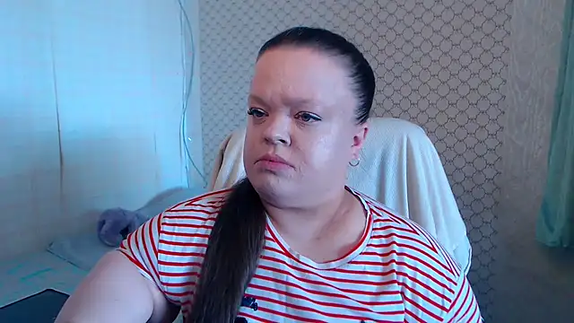 Snapshot of Janiffer_MiMi chatting on July 30, 5:06 am Janiffer MiMi online show from July 30, 5:06 am