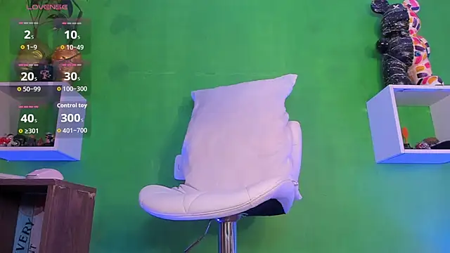 Snapshot of Ricardo_1998 chatting on November 17, 1:44 am Ricardo 1998 online show from November 17, 1:44 am