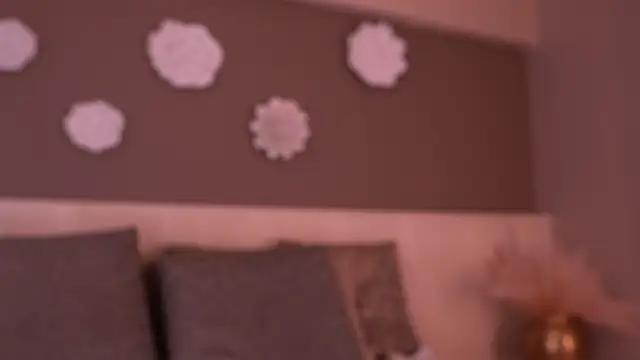 evamoretti online show from February 13, 7:54 pm