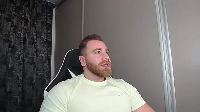 Snapshot of Thori92 chatting on November 25, 5:57 pm Thori92 online show from November 25, 5:57 pm