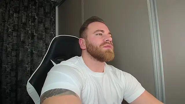 Snapshot of Thori92 chatting on November 30, 9:19 pm Thori92 online show from November 30, 9:19 pm