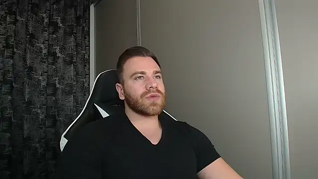 Snapshot of Thori92 chatting on January 10, 2:52 pm Thori92 online show from January 10, 2:52 pm