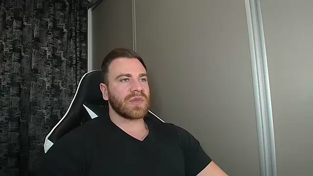 Snapshot of Thori92 chatting on January 12, 5:18 pm Thori92 online show from January 12, 5:18 pm