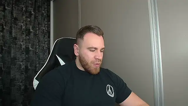 Snapshot of Thori92 chatting on January 18, 3:38 pm Thori92 online show from January 18, 3:38 pm