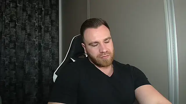 Snapshot of Thori92 chatting on January 31, 7:11 pm Thori92 online show from January 31, 7:11 pm