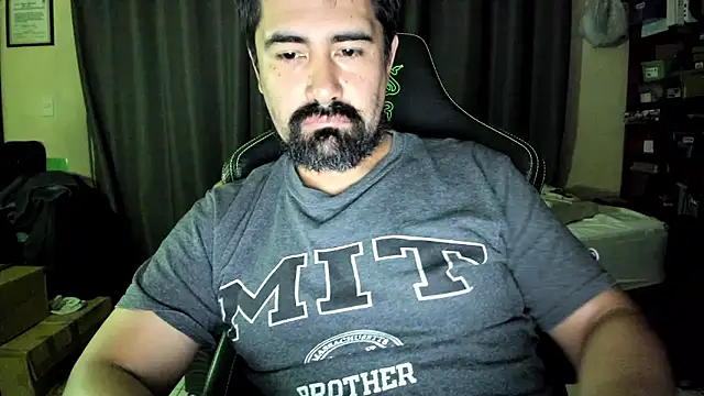 VonDoomdelToro online show from October 28, 6:17 am