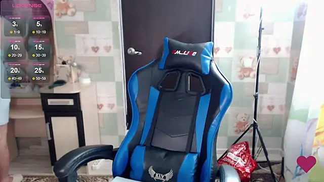 Korolek12 online show from December 18, 5:24 am