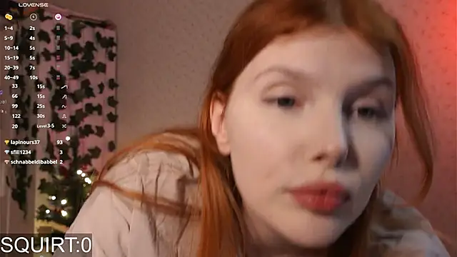 Snapshot of _aleksa_ chatting on December 20, 12:52 am  aleksa  online show from December 20, 12:52 am