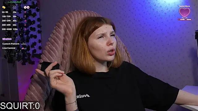 Snapshot of _aleksa_ chatting on February 1, 5:49 am  aleksa  online show from February 1, 5:49 am