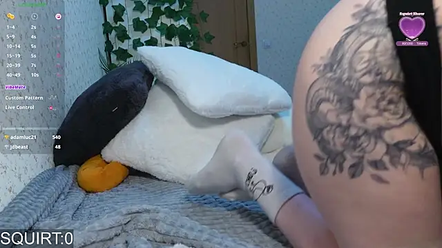 Snapshot of _aleksa_ chatting on March 2, 8:18 pm  aleksa  online show from March 2, 8:18 pm