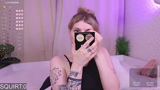 Snapshot of _aleksa_ chatting on September 10, 5:02 pm  aleksa  online show from September 10, 5:02 pm