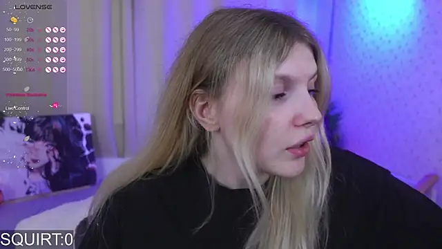 Snapshot of _aleksa_ chatting on October 14, 6:14 am  aleksa  online show from October 14, 6:14 am