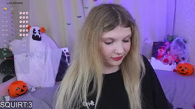 Snapshot of _aleksa_ chatting on October 18, 5:14 pm  aleksa  online show from October 18, 5:14 pm