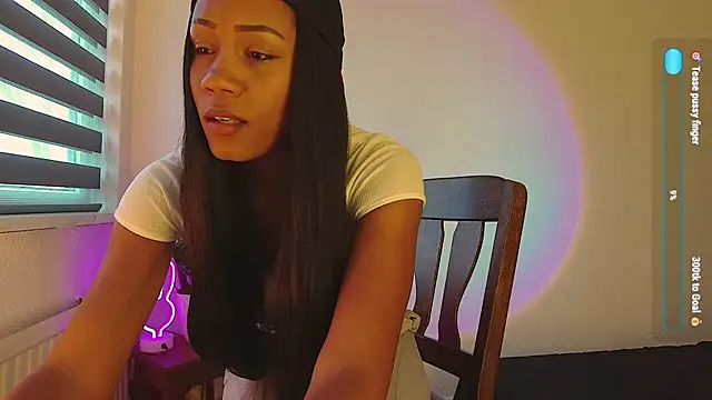 Therainqueen online show from December 2, 10:07 am