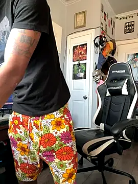 Snapshot of spideyzaddy chatting on September 11, 8:42 pm spideyzaddy online show from September 11, 8:42 pm