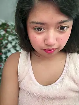 Snapshot of Peach_Girll chatting on July 29, 8:40 pm Peach Girll online show from July 29, 8:40 pm