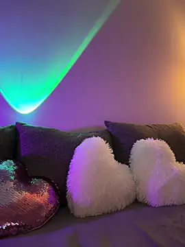 Snapshot of BarbieXs chatting on February 7, 3:41 pm BarbieXs online show from February 7, 3:41 pm