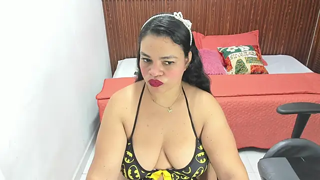 Cloe 35 online show from November 29, 8:12 pm