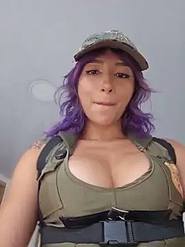 Snapshot of LucyAllenX chatting on May 20, 7:09 pm LucyAllenX online show from May 20, 7:09 pm
