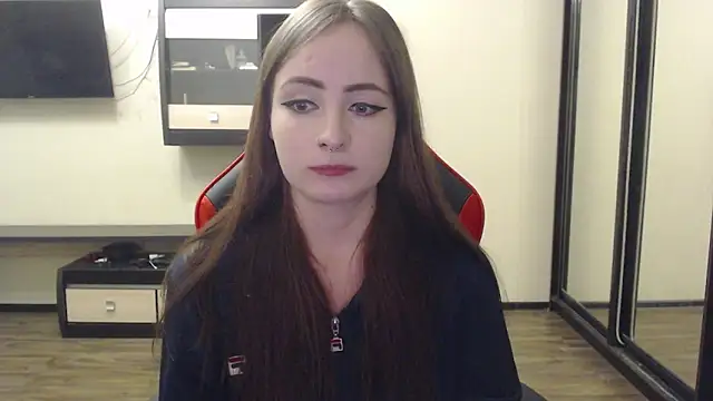 Laralianna online show from December 14, 6:41 pm