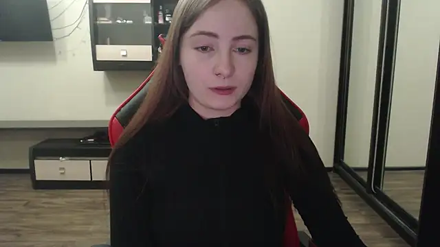 Laralianna online show from February 7, 9:58 pm