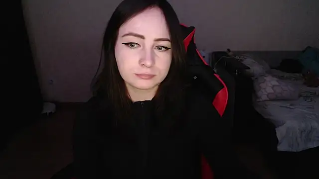 Laralianna online show from October 31, 3:46 pm