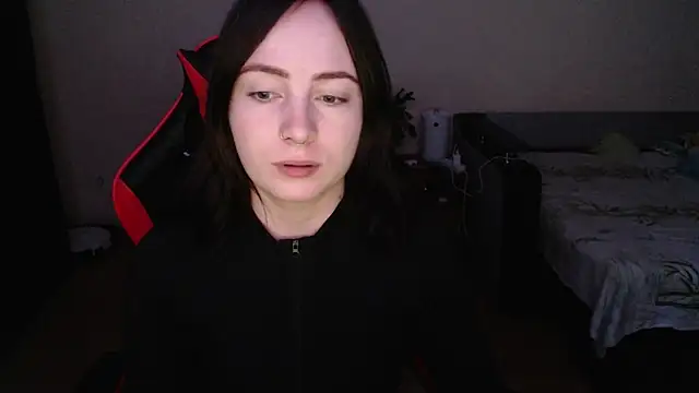 Laralianna online show from November 3, 6:53 pm