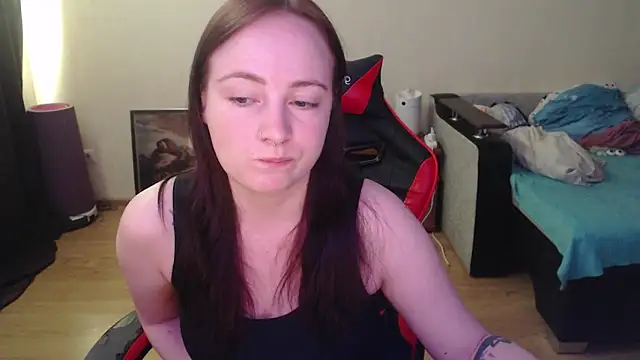 Laralianna online show from May 14, 1:29 pm