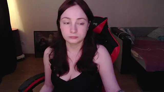 Laralianna online show from May 21, 5:31 pm
