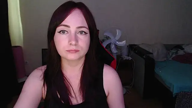 Laralianna online show from July 6, 1:52 pm