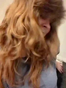 princessharl97 online show from February 17, 3:36 am