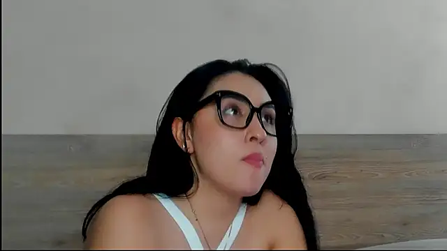 Snapshot of AnushaKumari chatting on June 27, 7:52 pm AnushaKumari online show from June 27, 7:52 pm