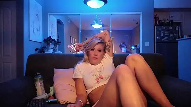 Lexi Shocker online show from September 10, 6:24 am