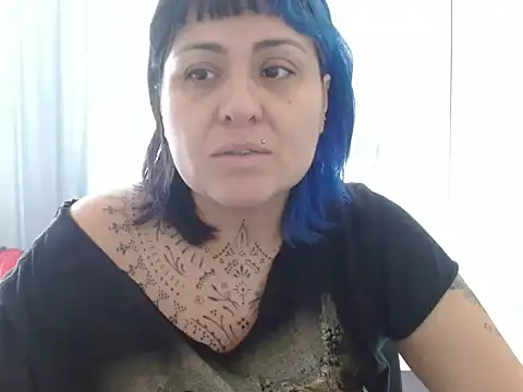 vaholiver online show from March 22, 3:26 pm