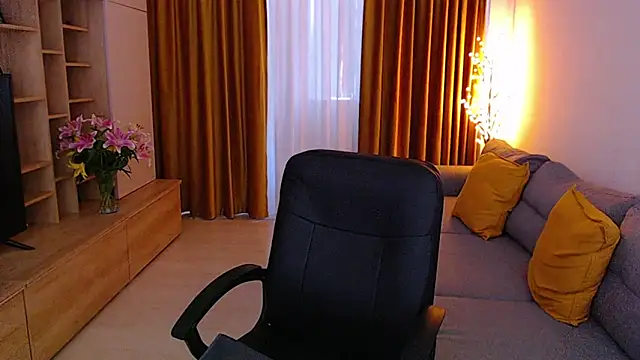 Snapshot of _Mia_Adams chatting on September 22, 8:05 am  Mia Adams online show from September 22, 8:05 am